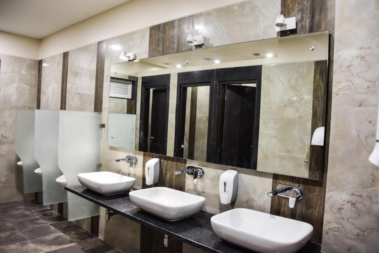 Hotel Platinum Shravasti Katra  Екстериор снимка