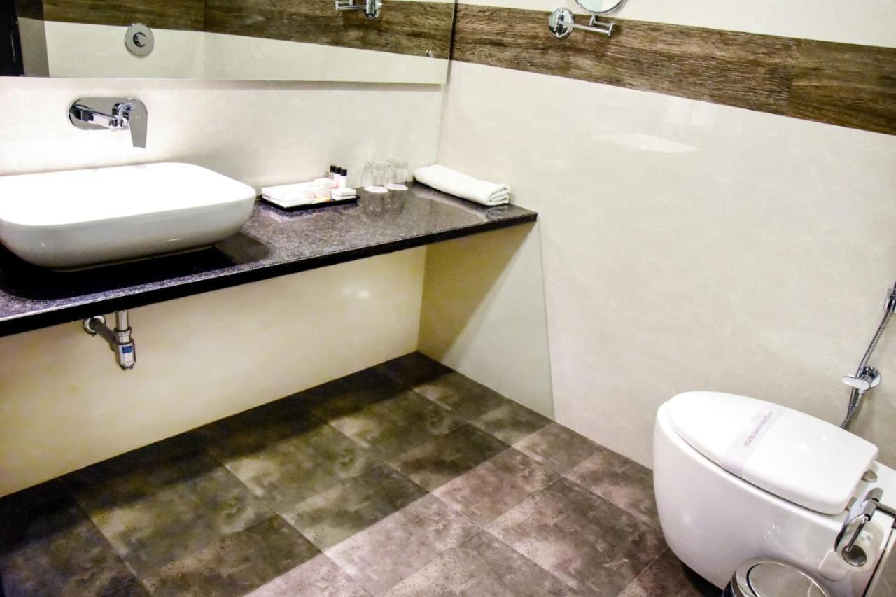 Hotel Platinum Shravasti Katra  Екстериор снимка