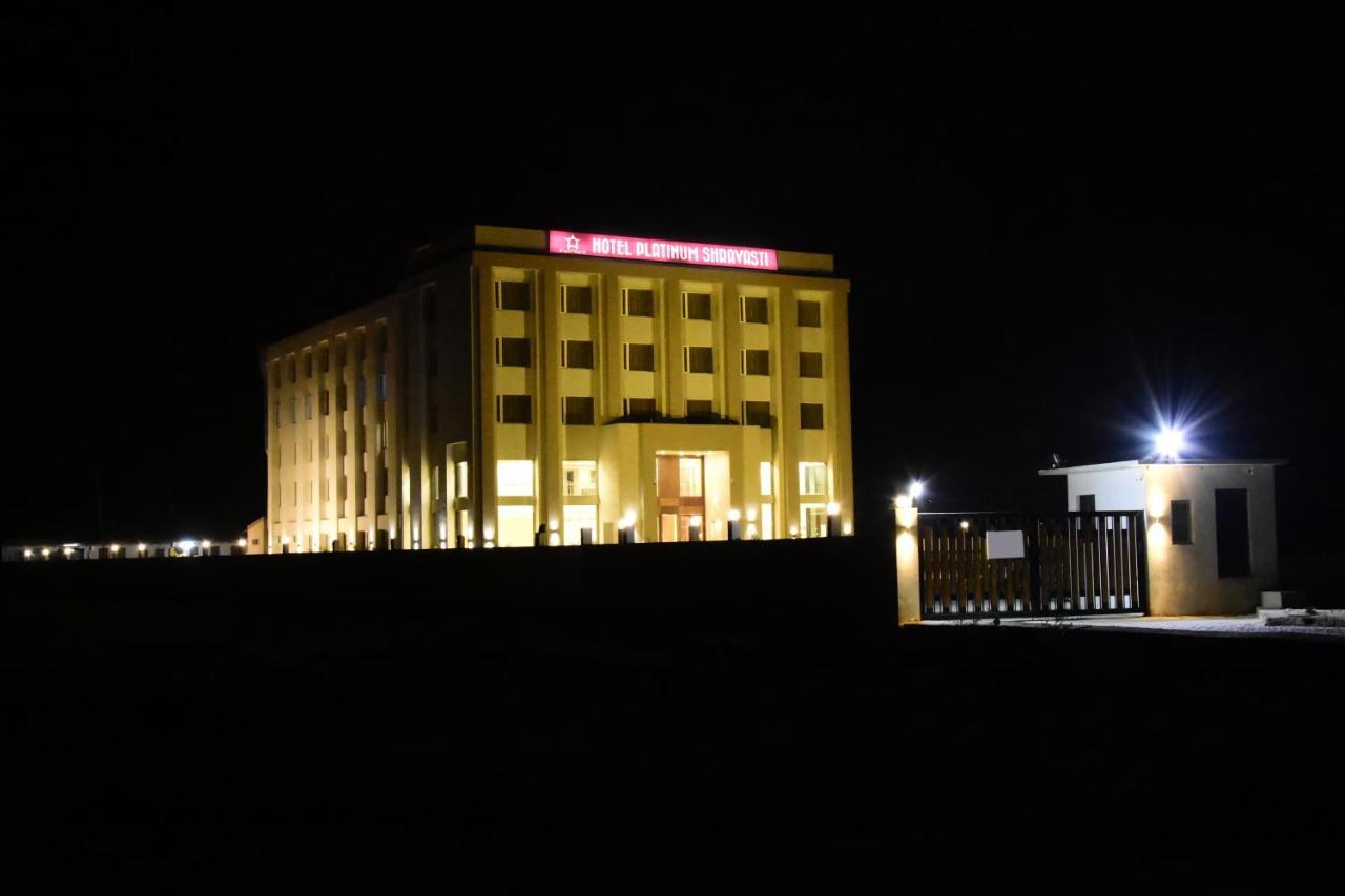 Hotel Platinum Shravasti Katra  Екстериор снимка