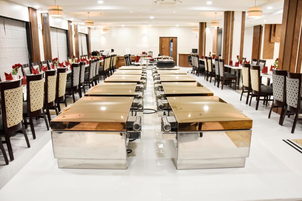 Hotel Platinum Shravasti Katra  Екстериор снимка