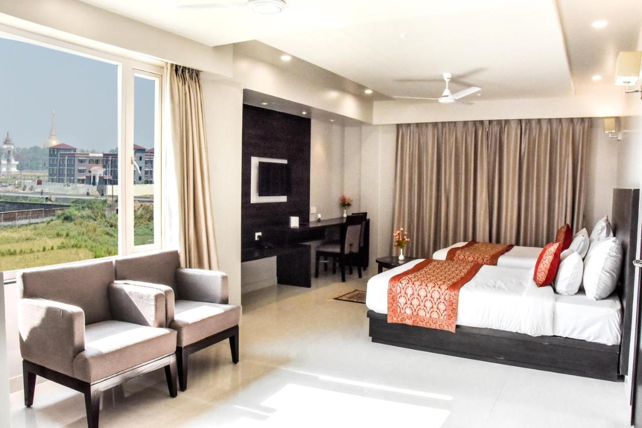 Hotel Platinum Shravasti Katra  Екстериор снимка
